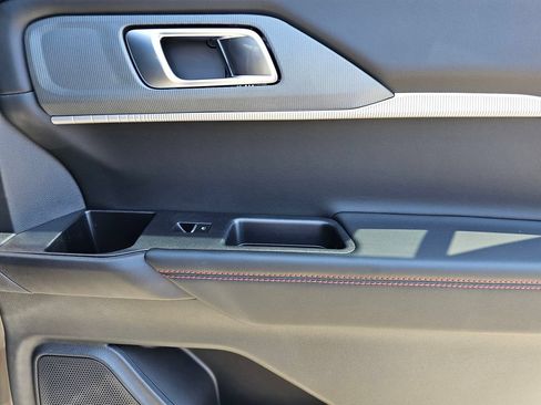 New 2026 Ford Explorer ST-Line RWD image 11