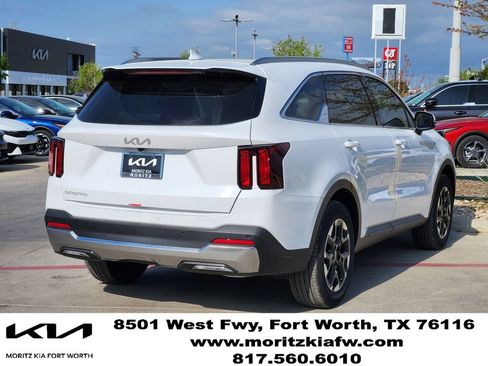 New 2026 Kia Sorento S w/ S Panoramic Sunroof Package FWD image 4
