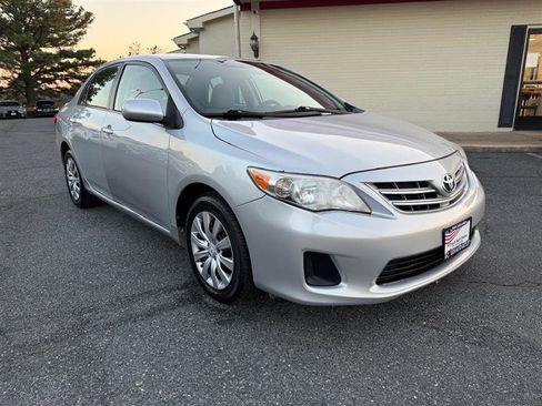 Used 2013 Toyota Corolla LE Special Edition image 6