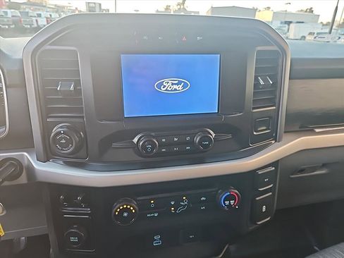 Used 2021 Ford F150 XLT w/ Trailer Tow Package image 15