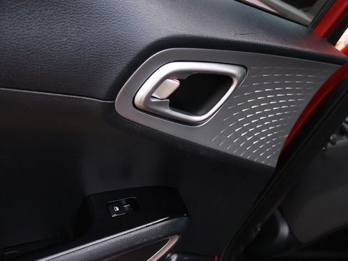 Certified 2021 Kia Soul LX FWD image 13