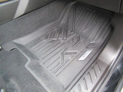 Used 2024 GMC Canyon Denali w/ LPO, Denali Black Edition image 31