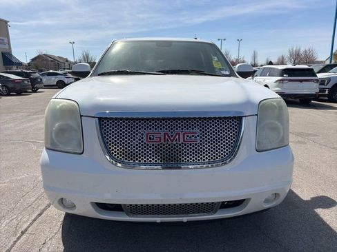 Used 2010 GMC Yukon XL Denali image 11