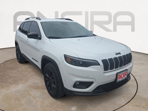Certified 2023 Jeep Cherokee Altitude Lux image 2