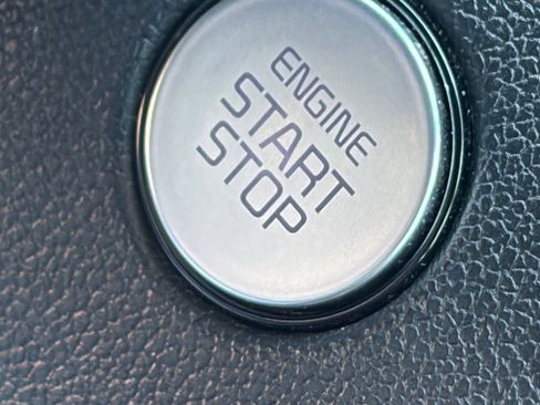 Certified 2021 Kia Sorento S FWD image 32