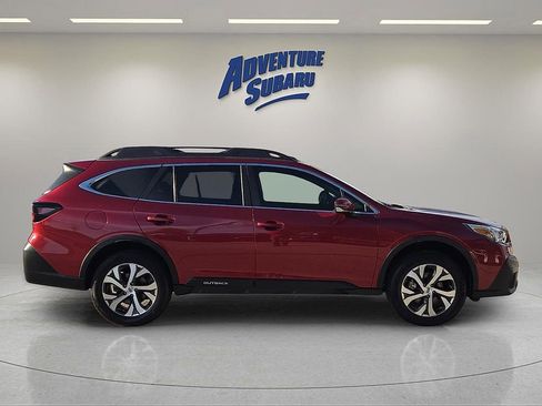 Certified 2022 Subaru Outback Limited image 7