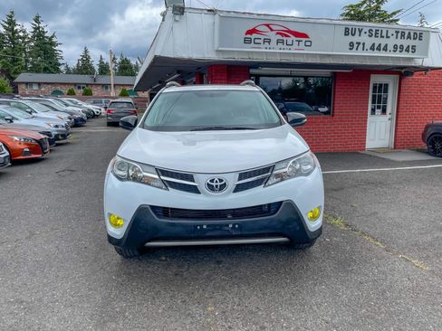 Used 2013 Toyota RAV4 XLE AWD/4WD image 6