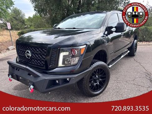 Used 2018 Nissan Titan SV w/ SV Convenience Package AWD/4WD image 1