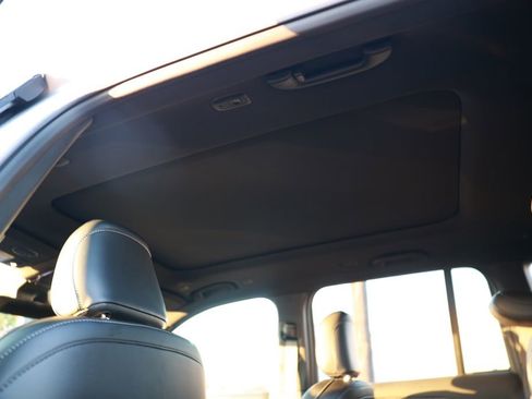 New 2025 Jeep Grand Cherokee Limited image 28