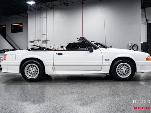 Used 1990 Ford Mustang GT image 6