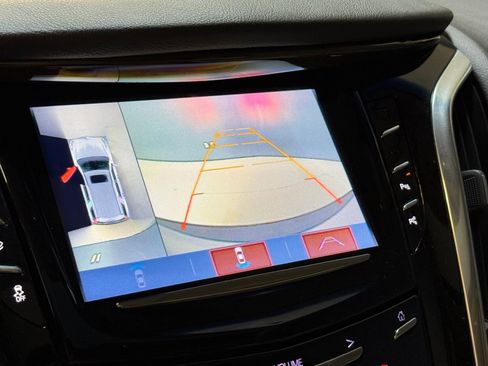 Used 2018 Cadillac Escalade Luxury image 31