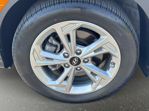 Used 2023 Hyundai Kona SEL AWD/4WD image 9