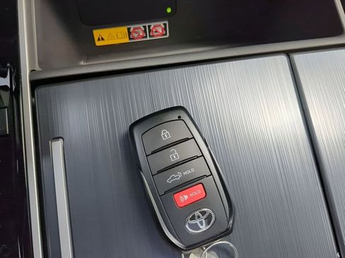New 2025 Toyota Tundra Platinum AWD/4WD image 29