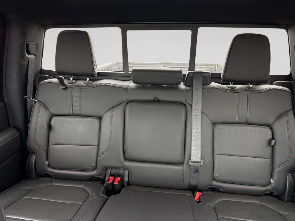 Used 2020 Chevrolet Silverado 3500 High Country w/ Technology Package AWD/4WD image 37