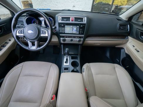 Used 2016 Subaru Outback 2.5i Limited AWD/4WD image 19