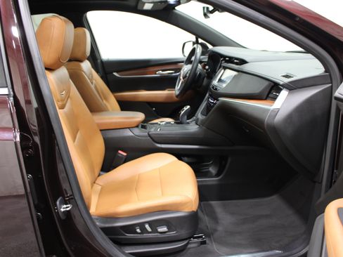 Used 2020 Cadillac XT5 Premium Luxury FWD image 28