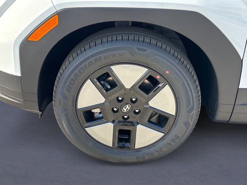 New 2026 Hyundai Santa Fe SEL FWD image 10