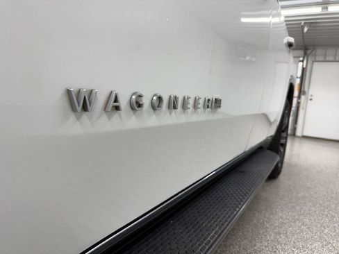 Used 2022 Jeep Wagoneer Series III image 9