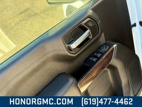 Used 2020 GMC Sierra 1500 SLE w/ SLE Value Package image 15