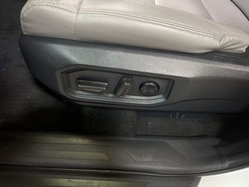 Used 2024 Toyota Tundra Limited image 58