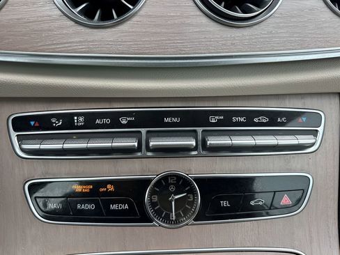 Used 2019 Mercedes-Benz E 450 Coupe w/ AMG Line Package image 19