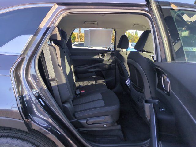 Used 2026 Kia Sorento LX FWD image 28