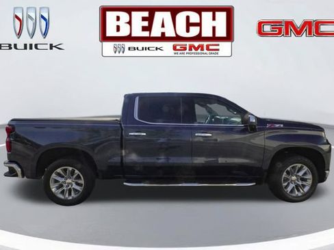 Used 2021 Chevrolet Silverado 1500 LTZ AWD/4WD image 2