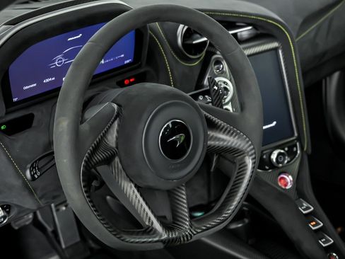 Used 2021 McLaren 765LT RWD image 24