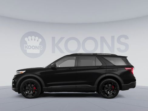 Used 2022 Ford Explorer ST w/ Equipment Group 401A AWD/4WD image 2
