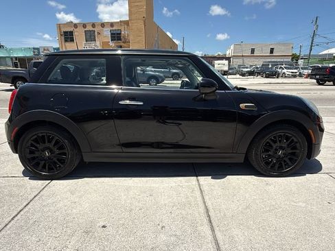 Used 2019 MINI Cooper 2-Door Hardtop FWD image 15