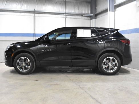 Used 2025 Chevrolet Blazer LT FWD image 18