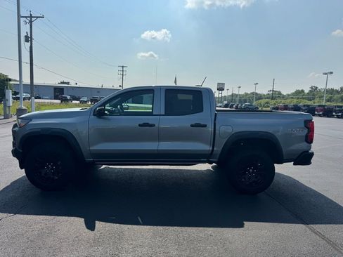 Used 2025 Chevrolet Colorado Trail Boss image 16