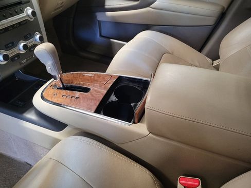 Used 2014 Nissan Murano LE w/ Platinum Edition Package AWD/4WD image 26