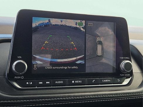 Used 2021 Nissan Rogue SV FWD image 19