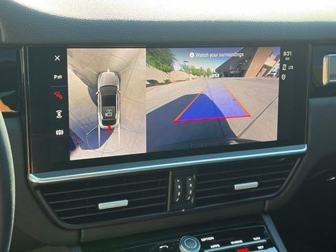 Used 2023 Porsche Cayenne S image 18