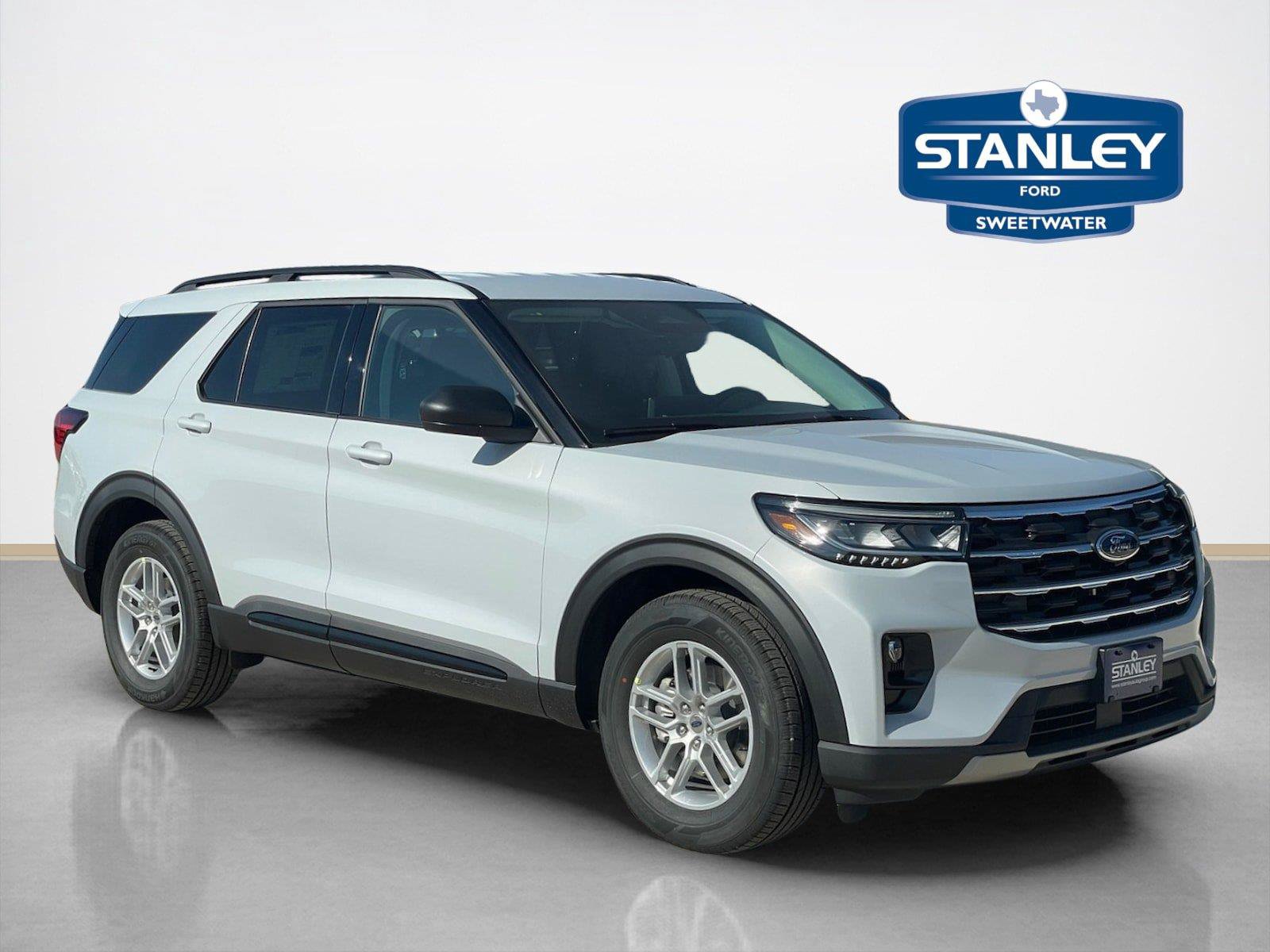 New 2026 Ford Explorer Active w/ Active Comfort Package RWD image 1
