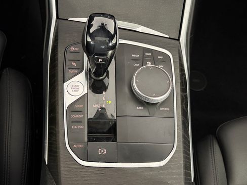 Used 2019 BMW 330i Sedan w/ Convenience Package RWD image 17
