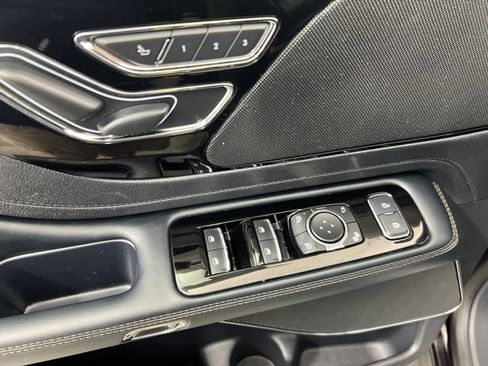 Used 2025 Lincoln Aviator AWD image 13