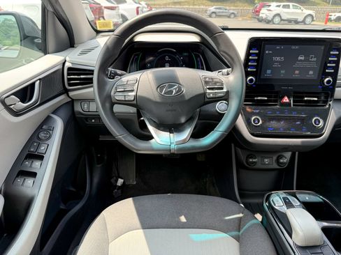 Used 2020 Hyundai Ioniq SE FWD image 33