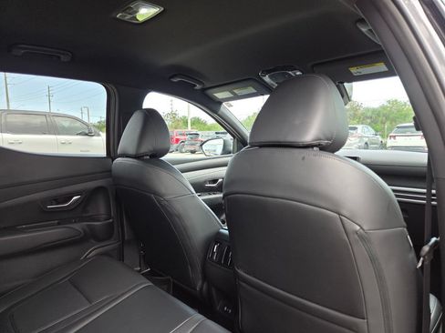 Used 2025 Hyundai Santa Cruz SEL FWD image 17