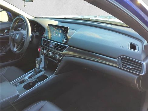 Used 2018 Honda Accord Sport image 21