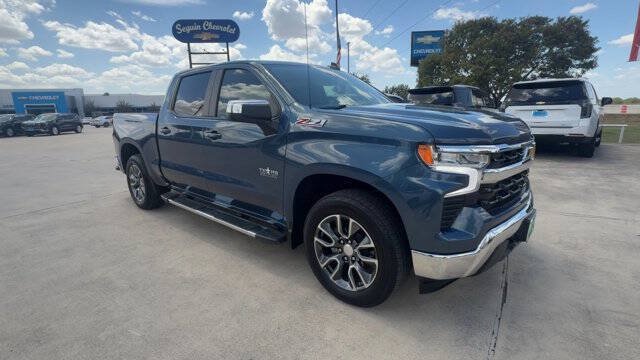 Used 2024 Chevrolet Silverado 1500 LT w/ Texas Edition Plus AWD/4WD image 2