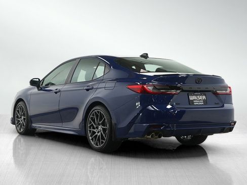 Used 2025 Toyota Camry XSE image 3