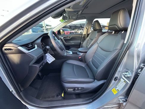 Used 2025 Toyota RAV4 XLE Premium image 13