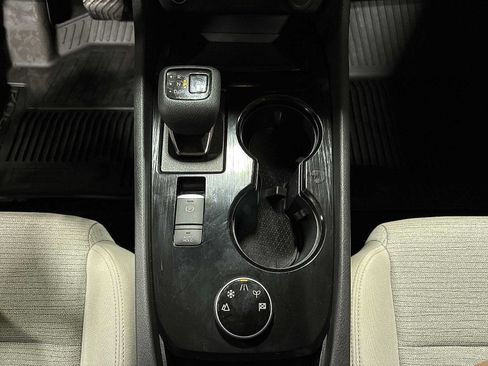 Used 2022 Nissan Rogue SV AWD/4WD image 30