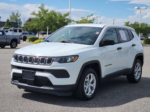 Used 2024 Jeep Compass Sport AWD/4WD image 32