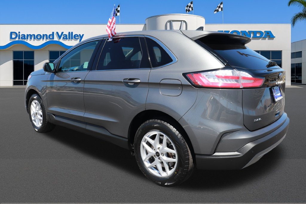 Used 2024 Ford Edge SEL AWD/4WD image 4