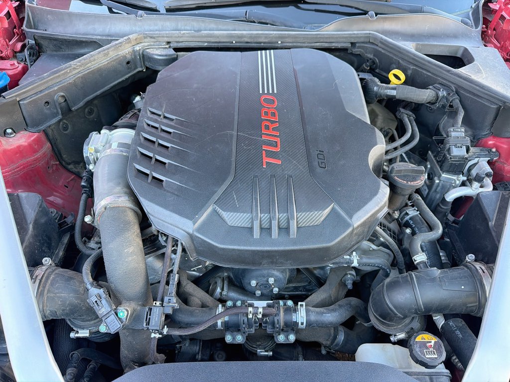 Used 2018 Kia Stinger GT2 RWD image 31