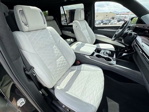 Certified 2025 Cadillac Escalade V AWD/4WD image 30