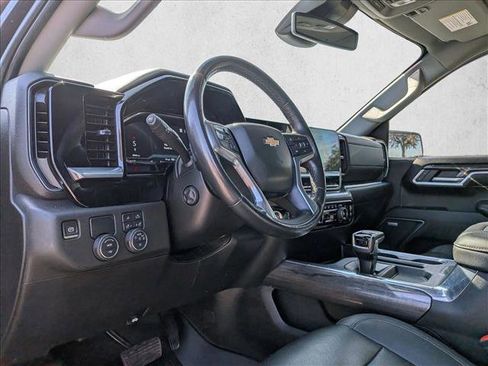 Used 2022 Chevrolet Silverado 1500 LTZ w/ LTZ Premium Package image 9
